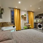 Place Carnot - Equipe Avec Jacuzzi Proche Toutes Commodites Каркассон