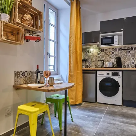 Place Carnot - équipé Avec Jacuzzi Proche Toutes Commodités