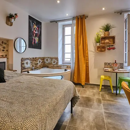 Place Carnot - équipé Avec Jacuzzi Proche Toutes Commodités Appartamento *
