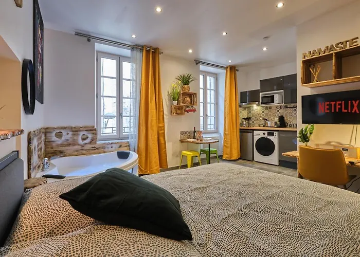 Place Carnot - Equipe Avec Jacuzzi Proche Toutes Commodites Daire *