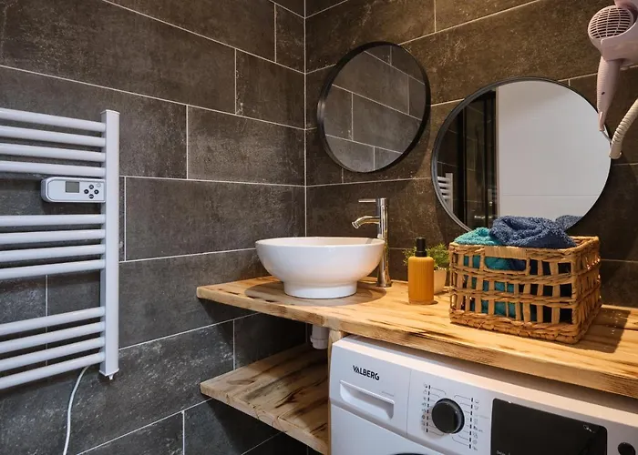 Daire Place Carnot - Equipe Avec Jacuzzi Proche Toutes Commodites *
