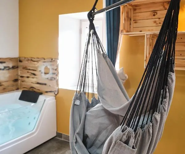 Daire Place Carnot - Equipe Avec Jacuzzi Proche Toutes Commodites