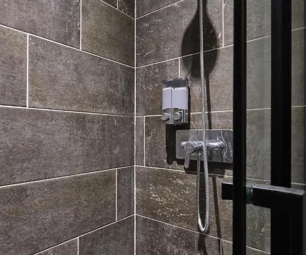 Daire Place Carnot - Equipe Avec Jacuzzi Proche Toutes Commodites