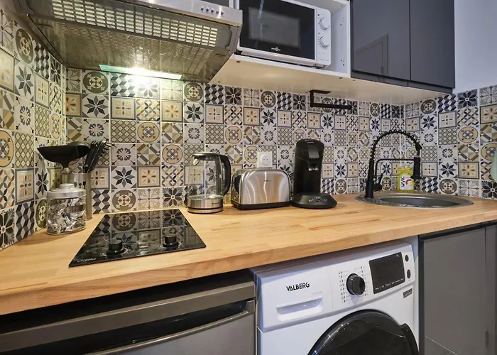 Place Carnot - équipé Avec Jacuzzi Proche Toutes Commodités Appartamento