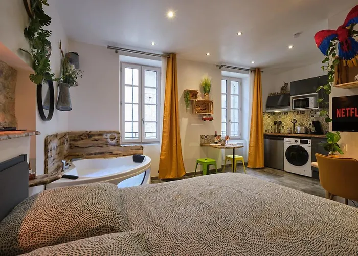 Appartamento Place Carnot - équipé Avec Jacuzzi Proche Toutes Commodités *