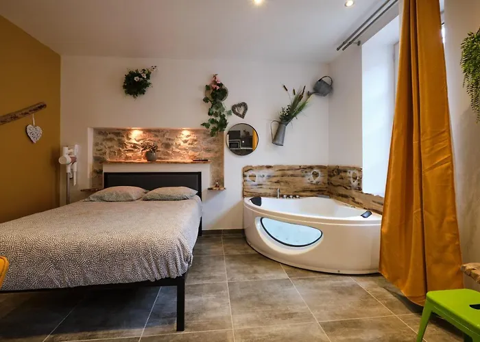 Daire Place Carnot - Equipe Avec Jacuzzi Proche Toutes Commodites *