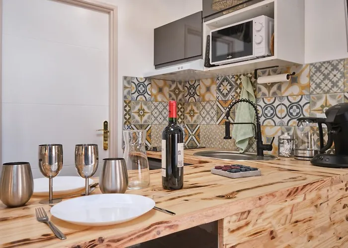 Place Carnot - Equipe Avec Jacuzzi Proche Toutes Commodites Daire Carcassonne