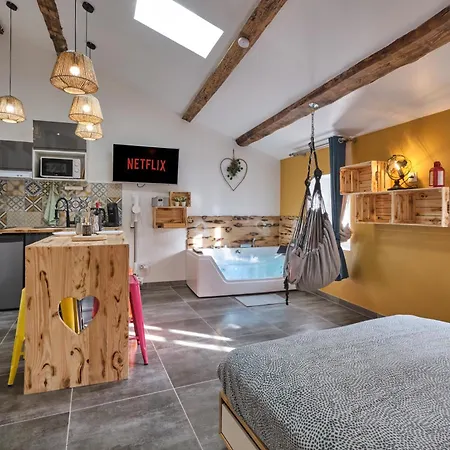 Place Carnot - Equipe Avec Jacuzzi Proche Toutes Commodites Apartamento Carcassonne