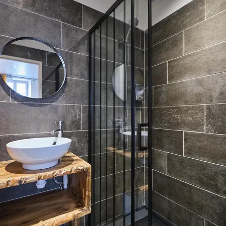 Apartamento Place Carnot - Equipe Avec Jacuzzi Proche Toutes Commodites