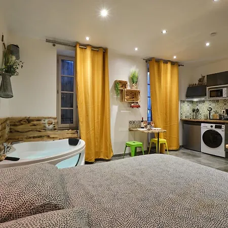 Place Carnot - Equipe Avec Jacuzzi Proche Toutes Commodites Carcassonne